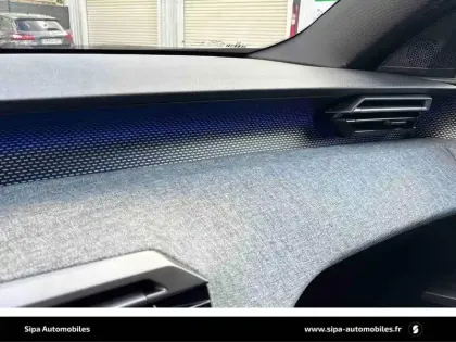 Photo 118 Peugeot 3008  Hybrid 136 e-DCS6