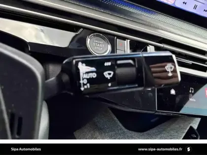 Photo 99 Peugeot 3008  Hybrid 136 e-DCS6