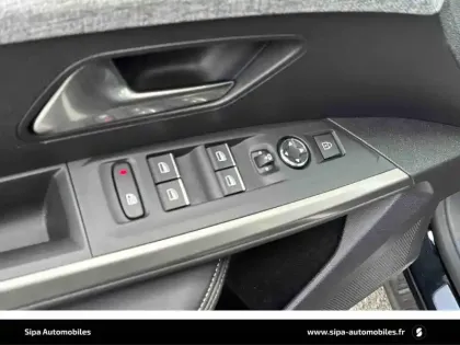 Photo 95 Peugeot 3008  Hybrid 136 e-DCS6