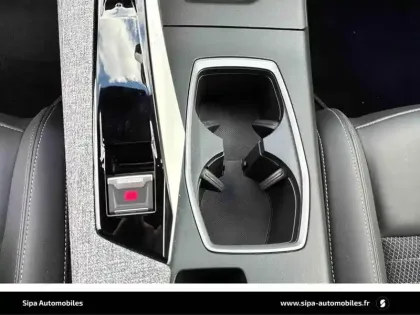 Photo 74 Peugeot 3008  Hybrid 136 e-DCS6