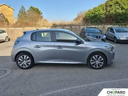 Photo 109 Peugeot 208  PureTech 75 S&S BVM5