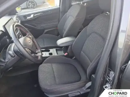 Photo 10 Ford Focus Gén. IV Ph2 ST-Line X 5