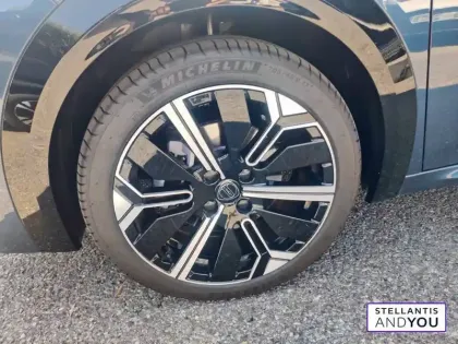 Photo 66 Lancia Ypsilon  Elettrica 156ch