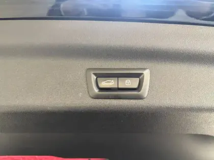 Photo 12 BMW X1  sDrive 18i 136ch DKG7