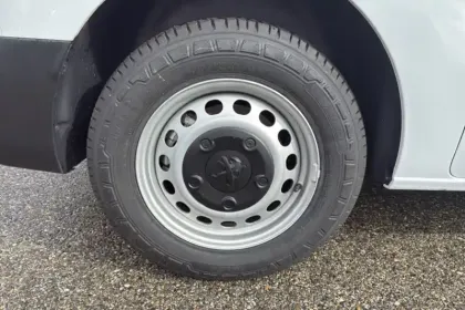 Photo 44 Peugeot Expert  FGN TOLE M ELECTRIQUE 50KWH 136CH