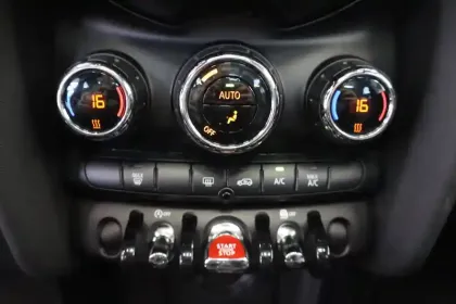 Photo 100 Mini Mini Hatch 5 Portes Cooper 136 ch