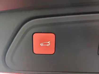 Photo 32 Peugeot 3008  Hybrid 225 e-EAT8