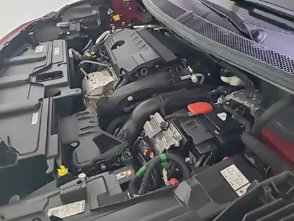 Photo 14 Peugeot 3008  Hybrid 225 e-EAT8