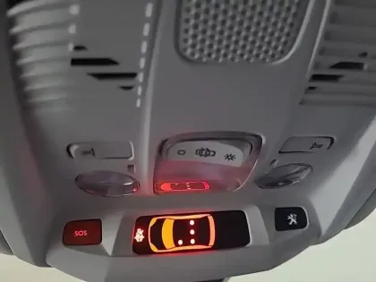 Photo 26 Peugeot 3008  Hybrid 225 e-EAT8