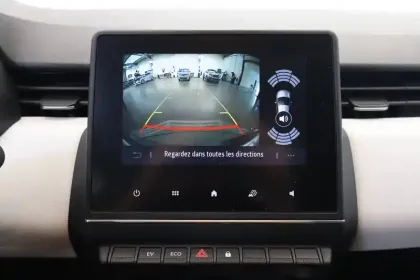 Photo 24 Renault Clio  E-Tech full hybrid 145