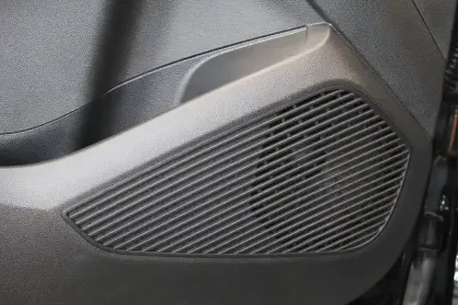 Photo 12 Renault Clio  E-Tech full hybrid 145