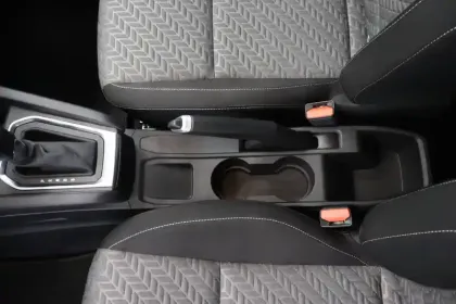 Photo 26 Renault Clio  E-Tech full hybrid 145