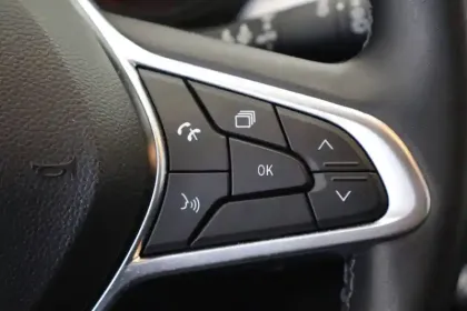 Photo 7 Renault Clio  E-Tech full hybrid 145