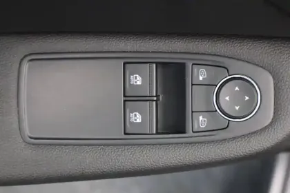 Photo 7 Renault Clio  TCe 90