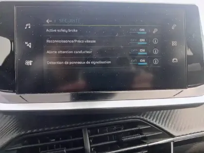 Photo 20 Peugeot 208 Gén. II Ph1 NG Style 5