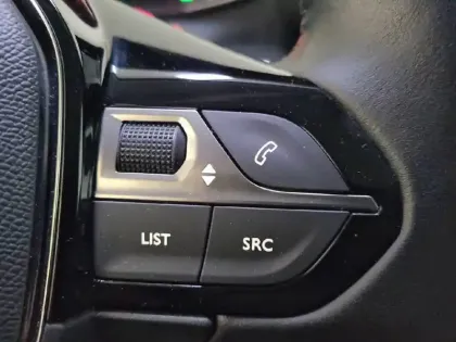 Photo 74 Peugeot 208  Electrique 50 kWh 136ch