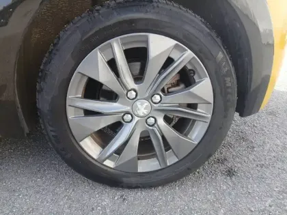 Photo 12 Peugeot 208 Gén. II Ph1 NG Style 5