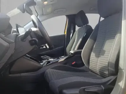 Photo 33 Peugeot 208 Gén. II Ph1 NG Style 5