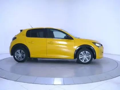 Photo 49 Peugeot 208  Electrique 50 kWh 136ch