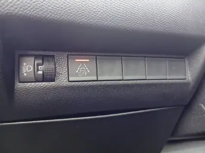 Photo 45 Peugeot 208 Gén. II Ph1 NG Style 5