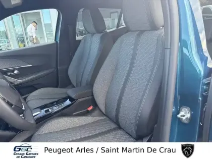 Photo 11 Peugeot 2008  Hybrid 145 e-DCS6