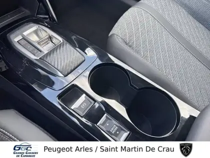 Photo 83 Peugeot 2008  Hybrid 145 e-DCS6