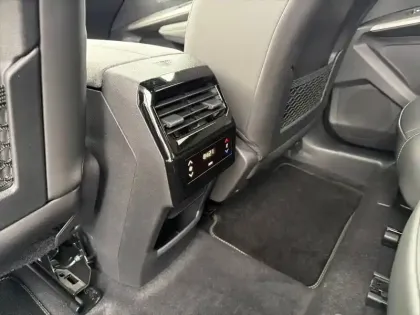 Photo 20 Peugeot 5008  Hybrid 145 e-DCS6