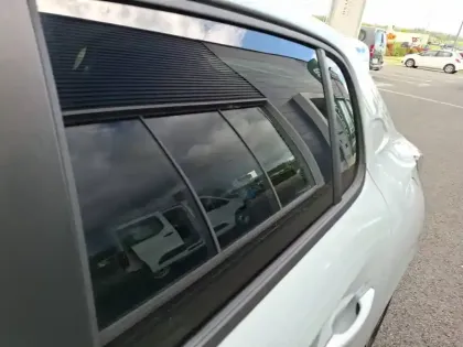 Photo 21 Peugeot 208  Hybrid 110 ch e-DCS6