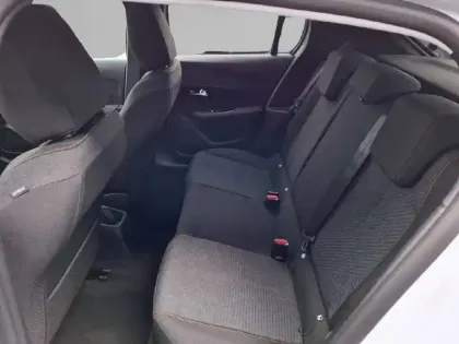 Photo 11 Peugeot 208  Hybrid 110 ch e-DCS6