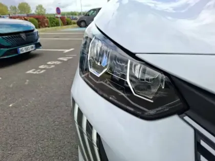 Photo 15 Peugeot 208  Hybrid 110 ch e-DCS6