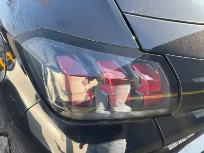 Photo 16 Peugeot 208  PureTech 100 S&S BVM6