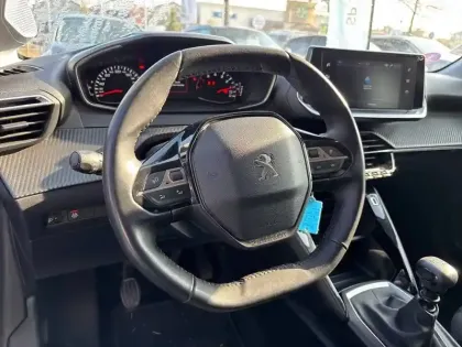 Photo 8 Peugeot 208  PureTech 100 S&S BVM6