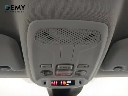 Photo 15 Peugeot 208 Gén. II Ph1 NG Like 5