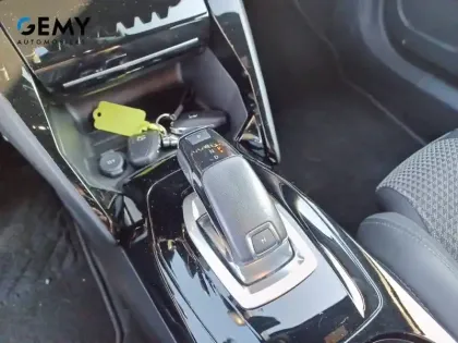 Photo 39 Peugeot 2008 Gén. II Ph1 NG GT 5