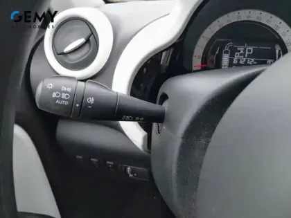 Photo 38 Renault Twingo Gén. III (C07) Ph2 Zen 5