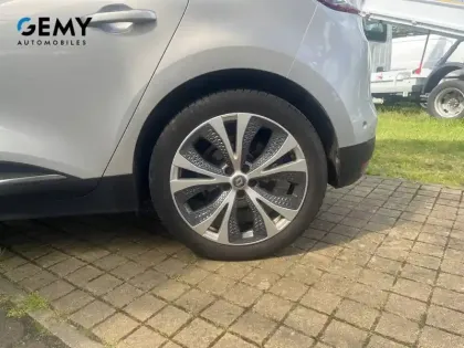Photo 10 Renault Scenic  dCi 110 Energy EDC