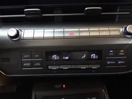 Photo 19 Hyundai Kona Gén. II Ph1 Intuitive 5