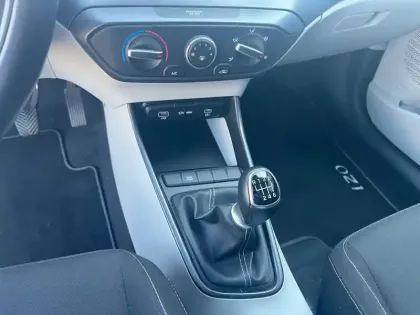 Photo 93 Hyundai I20  1.0 T-GDi 100 Hybrid 48V