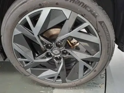 Photo 10 Renault Arkana  E-Tech full hybrid 145 GSR2