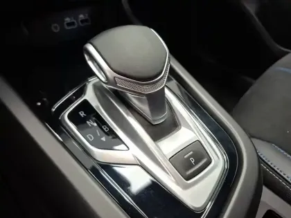 Photo 26 Renault Arkana  E-Tech full hybrid 145 GSR2