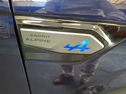 Photo 12 Renault Arkana  E-Tech full hybrid 145 GSR2