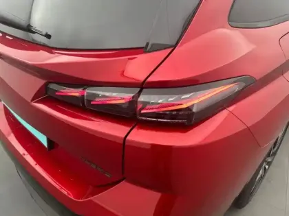 Photo 16 Peugeot 308  SW Hybrid 145 e-DCS6