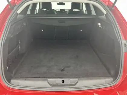 Photo 5 Peugeot 308  SW Hybrid 145 e-DCS6