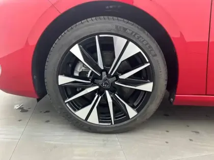 Photo 12 Peugeot 308  SW Hybrid 145 e-DCS6