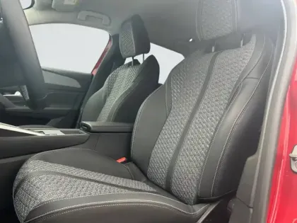 Photo 10 Peugeot 308  SW Hybrid 145 e-DCS6