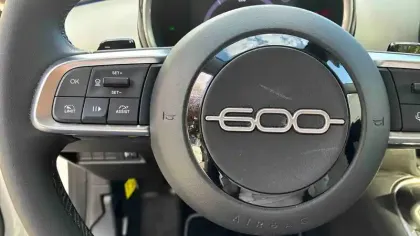 Photo 15 Fiat 600  1.2 Hybrid 100ch DCT6