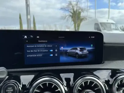 Photo 43 Mercedes Classe A  180 7G-DCT