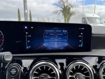 Photo 41 Mercedes Classe A  180 7G-DCT