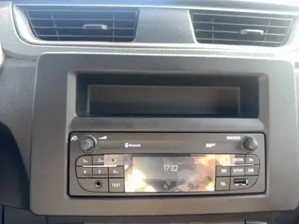 Photo 27 Renault EXPRESS (30) Gén. I Ph1 Confort 4