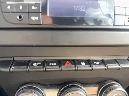 Photo 28 Renault EXPRESS (30) Gén. I Ph1 Confort 4